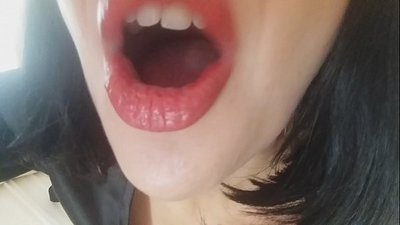 Mil, ní ligfidh do leasmham duit dul ar scoil inniu... tá an iomarca de dhíth orm...